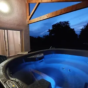 Hébergement de vacances Le De La Tranquilite, Sainte-Foy-Saint-Sulpice