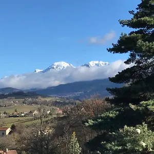 Appartement Dans Maison, Brié-et-Angonnes